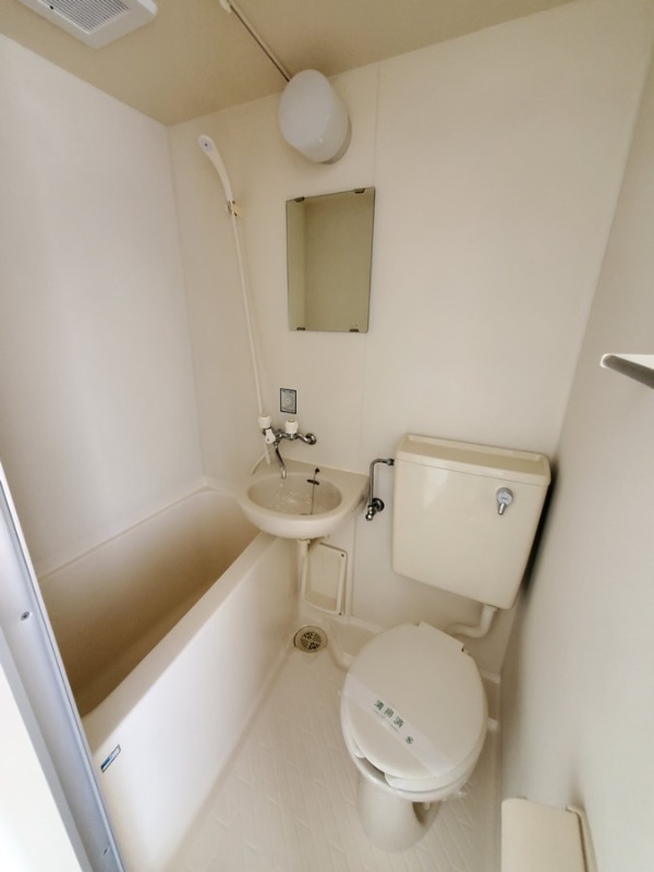 バス・シャワールーム　バス