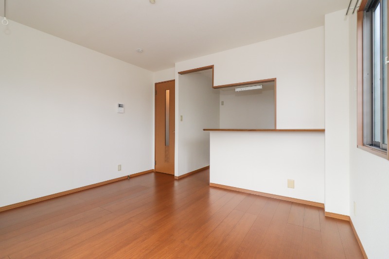 居室・リビング　図面と現状に相違がある場合には現状を優先