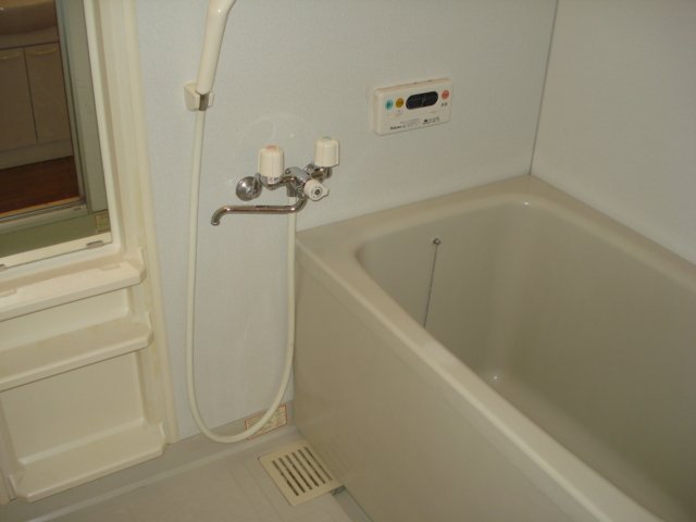 バス・シャワールーム　ユニットバス（イメージ）