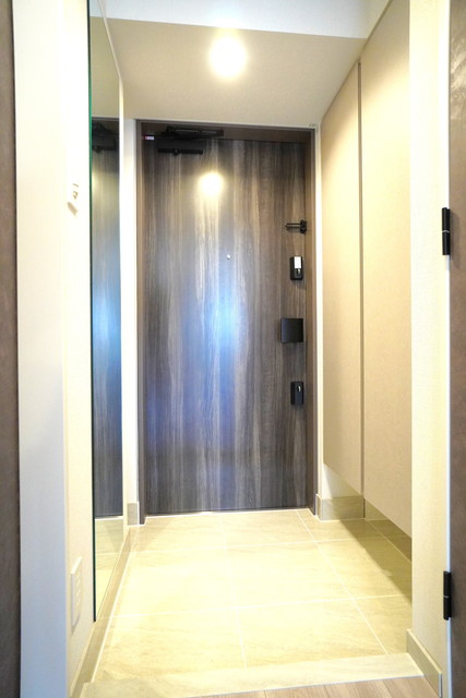 玄関　※写真は同タイプ住戸です。