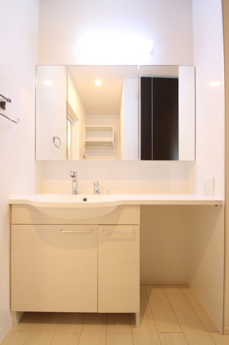 洗面設備　広い洗面スペース