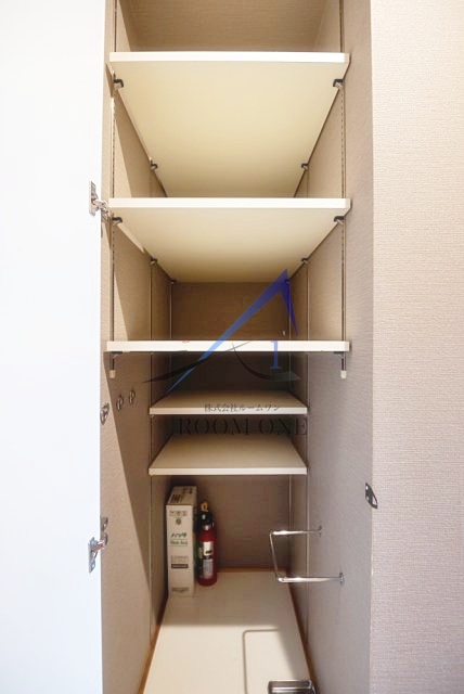 収納　シューズボックスです。