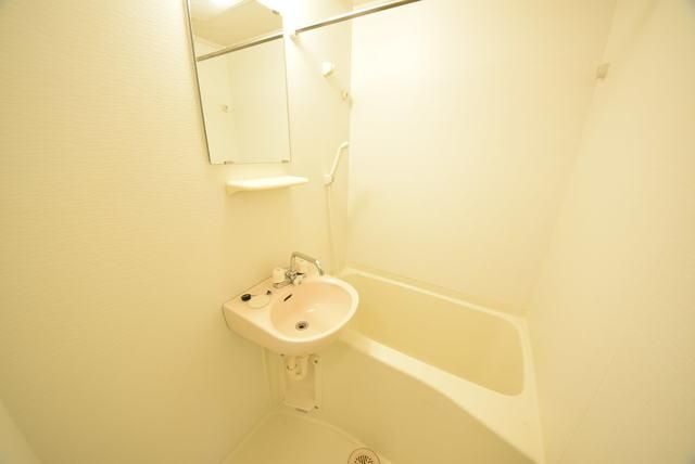 バス・シャワールーム　★人気のバス・トイレ別です★