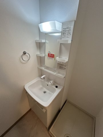 洗面設備　コンパクトで使いやすい洗面所
