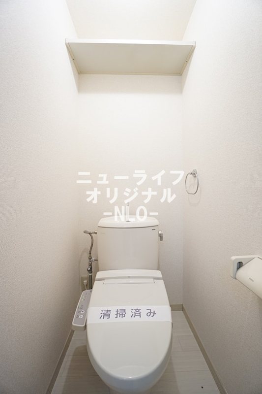 トイレ　あると嬉しい温水洗浄便座付き♪