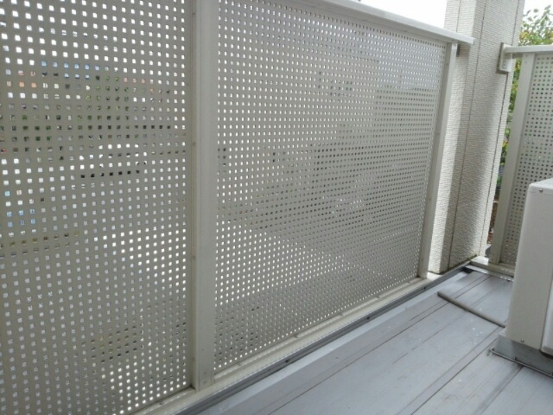 バルコニー　図面と現状に相違がある場合には現状を優先