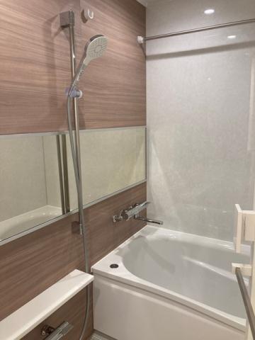 バス・シャワールーム　※別部屋の参考写真です。