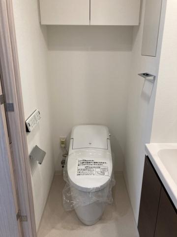 トイレ　※別部屋の参考写真です。