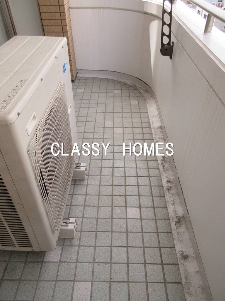 バルコニー　1998年竣工　カステーロミズタニ：バルコニー