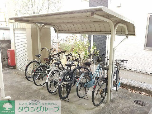 その他共有部分　屋根付き駐輪場
