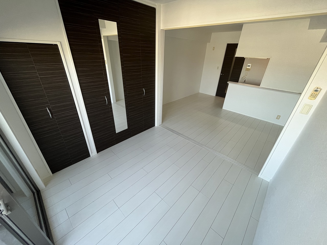 居室・リビング　実際は反転です。