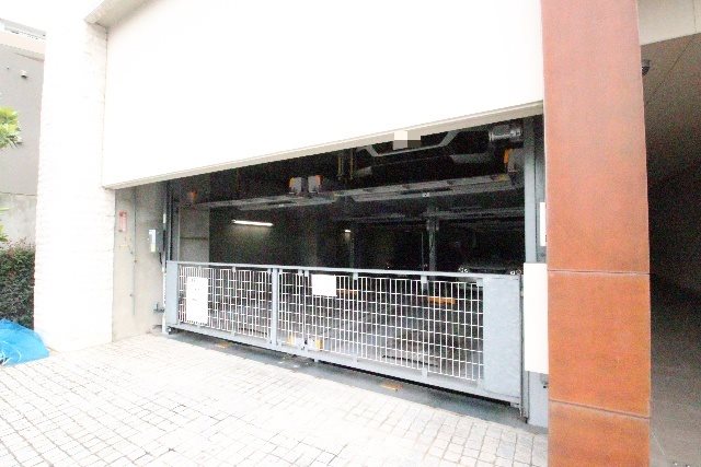 駐車場　★見学予約受付中★