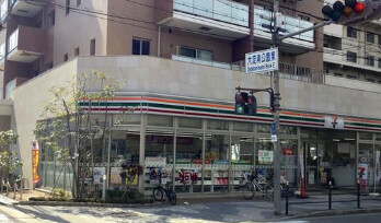 コンビニ　セブンイレブン梅田スカイビル前店（コンビニ）まで176m