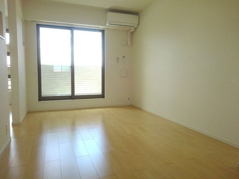 居室・リビング　図面と現状に相違がある場合には現状を優先