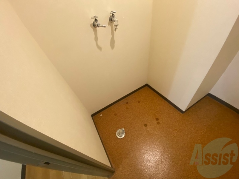 その他設備　洗濯機はこちらの脱衣所に置くことができます！