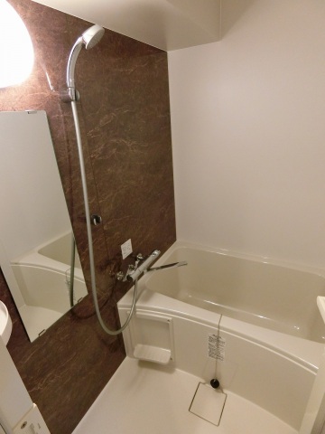 バス・シャワールーム　同物件別号室の写真です。