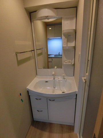 洗面設備　同物件別号室の写真です。