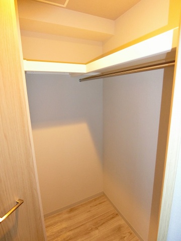 収納　同物件別号室の写真です。