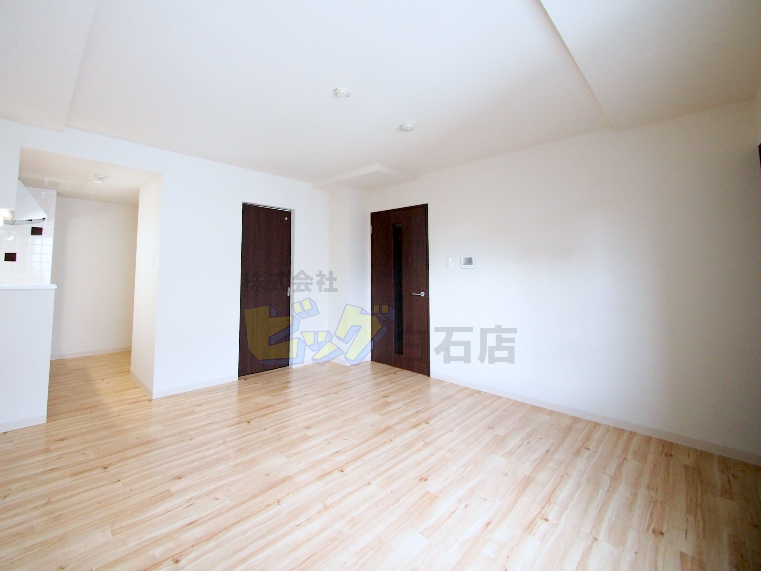 居室・リビング　日当たり良好で明るいリビングです♪