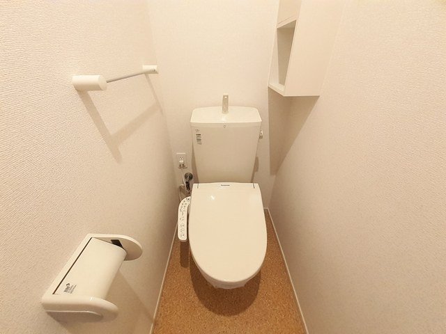 トイレ　落ち着いたトイレです