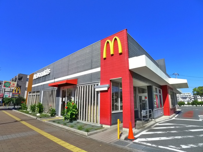 飲食店　マクドナルド（飲食店）まで340m