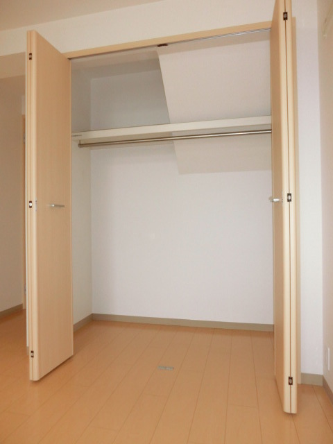 収納　奥行きもあるので、けっこう入りますよ！