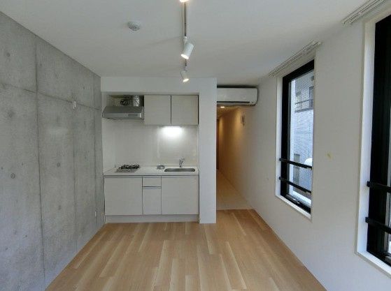 居室・リビング　☆明るい居間☆