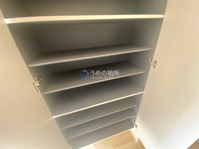 収納　靴箱