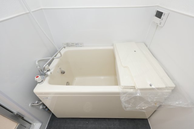 バス・シャワールーム　別部屋同タイプ