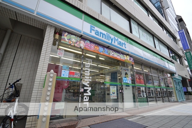 コンビニ　ファミリーマート広島中央通り店（コンビニ）まで490m
