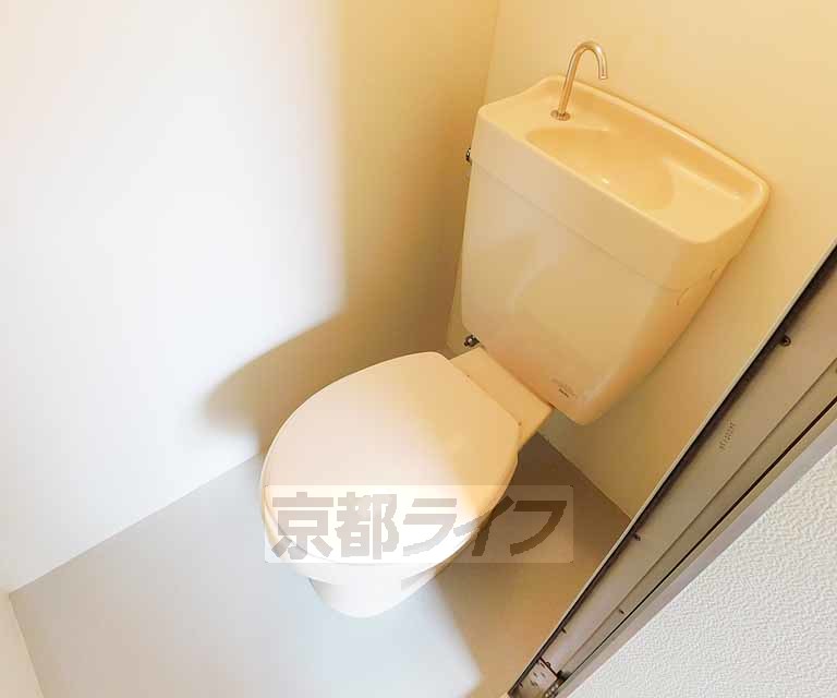 トイレ　一番落ち着く空間かも・・・