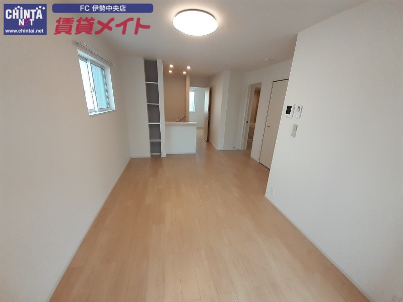 居室・リビング　同型参考写真