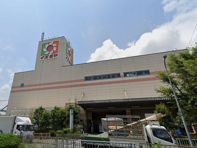 スーパー　イズミヤ千里丘店（スーパー）まで681m