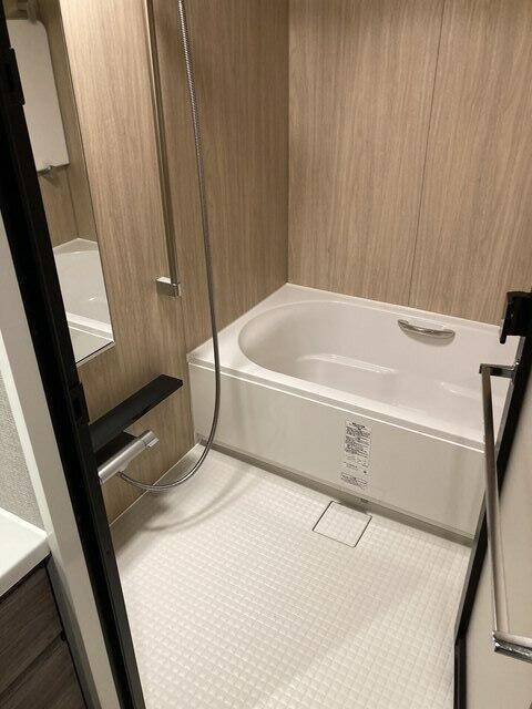 バス・シャワールーム　浴室乾燥機付き