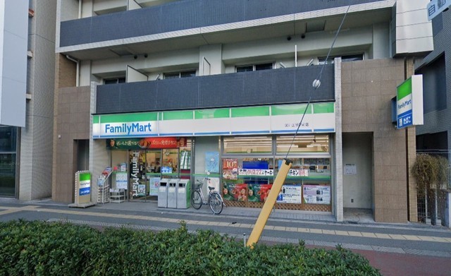 コンビニ　ファミリーマート　淀川区役所前（コンビニ）まで447m