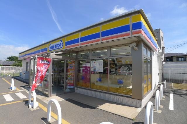 コンビニ　ミニストップ（コンビニ）まで180m