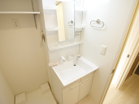 洗面設備　※写真は同型タイプ、現況優先。