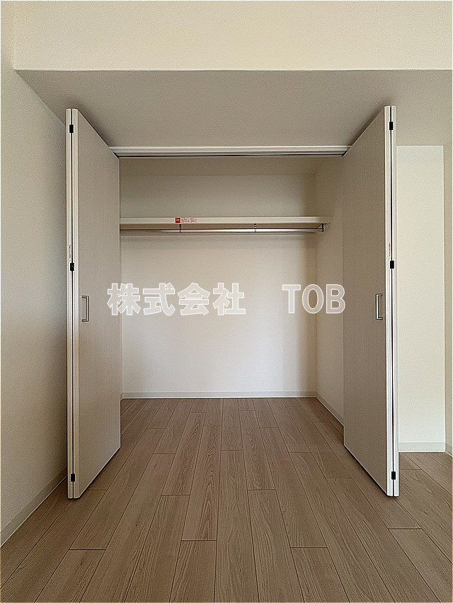 収納　洋室6帖　収納