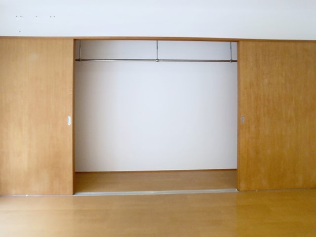 収納　掲載写真は同一建物内の別間取りの部屋を掲載おります。実際のお