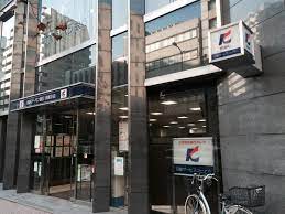 銀行　関西みらい銀行 京都支店（銀行）まで219m