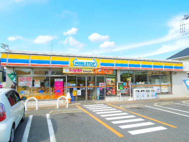 コンビニ　ミニストップ 市原君塚店（コンビニ）まで475m