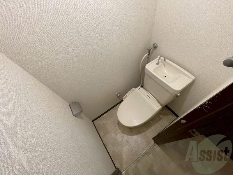 トイレ　トイレです。ウォシュレット付を探している方、おすすめです