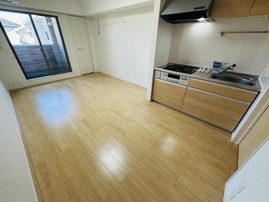 居室・リビング　※画像と反転タイプのお部屋です