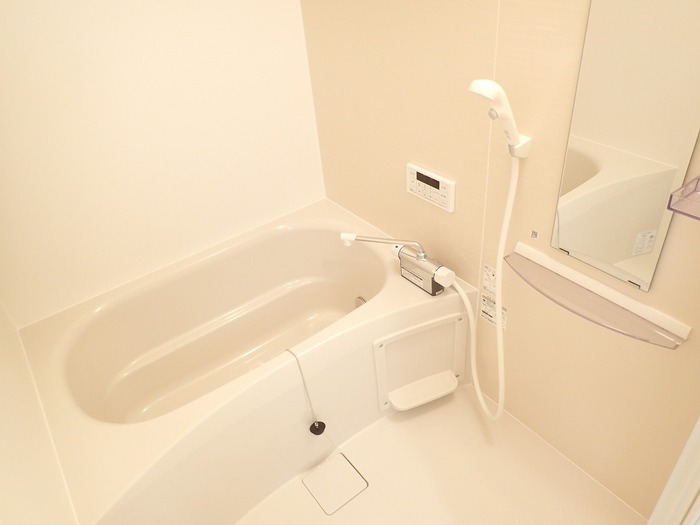 バス・シャワールーム　※同建物の別のお部屋の写真です。