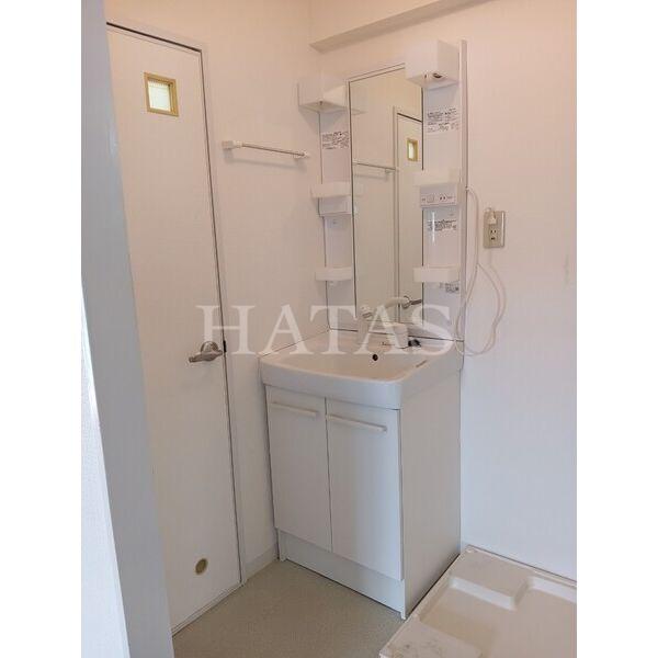 洗面設備　同物件別部屋です