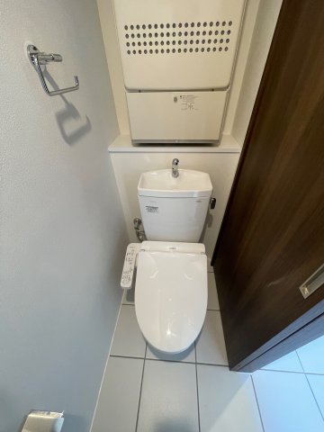トイレ　清潔感のあるトイレです