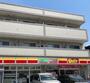 コンビニ　デイリーヤマザキ南巽駅前店　便利なお店（コンビニ）まで656m