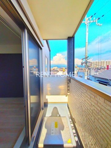 バルコニー　別タイプのお部屋の写真です