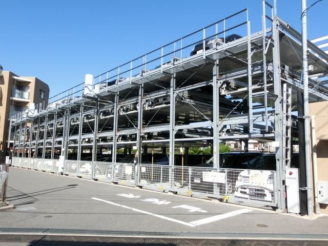 駐車場　敷地内駐車場