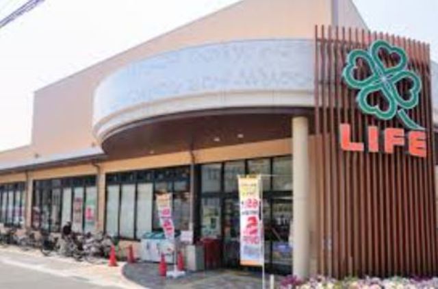 スーパー　ライフ上池台店（スーパー）まで892m